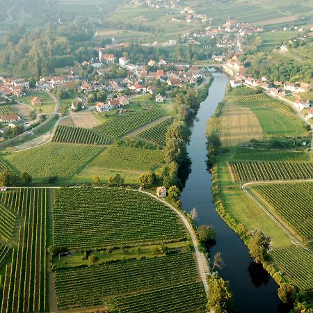 Prabatsch-Aichinger Winzergut Appartement Langenlois Buitenkant foto