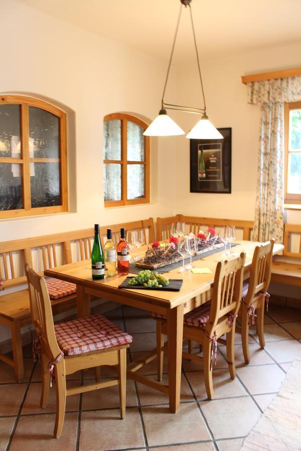 Prabatsch-Aichinger Winzergut Appartement Langenlois Buitenkant foto
