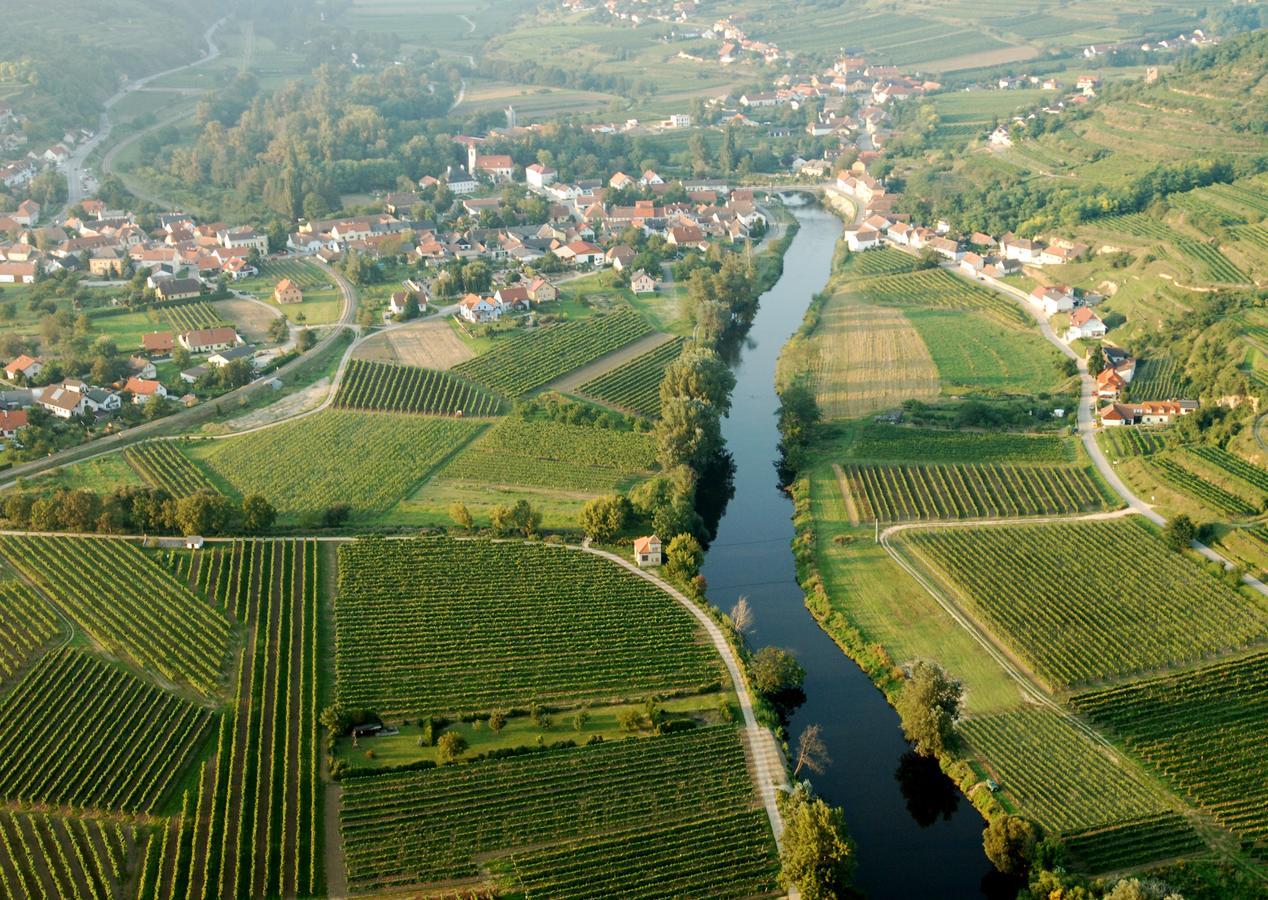 Prabatsch-Aichinger Winzergut Appartement Langenlois Buitenkant foto